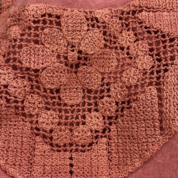 NEW NWT EASEL Crochet Knit Neckline Balloon Sleeve Top Dusty Rose Pink Small - Picture 7 of 7